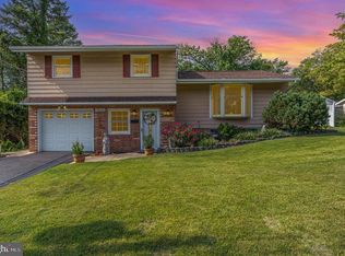 4206 Park St, Camp Hill, PA 17011