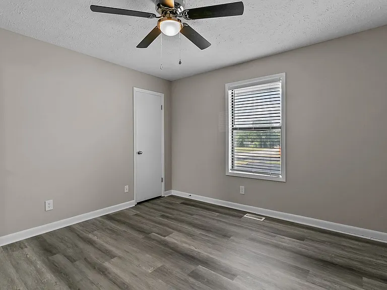 Elizabeth Street Townhomes — Photo 21