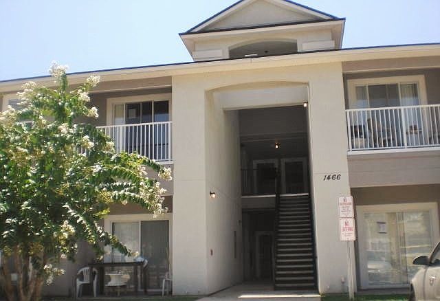 1st image of 1465 Manotak Ave