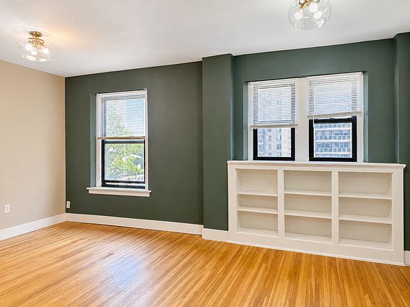 5th image of 4429 W Pine Blvd #602