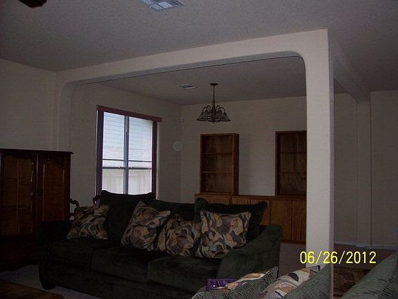 3rd image of 909 San Fernando Ln