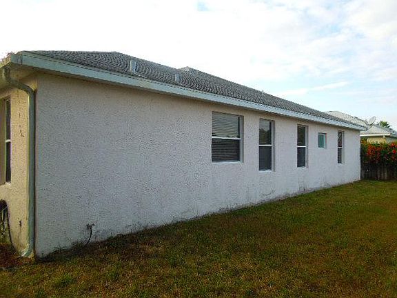 2nd image of 14671 Blackbird Ln