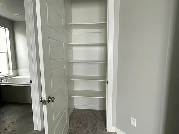 5th image of 6600 N Desert Peak