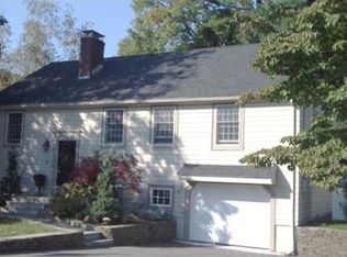 151 Pine Ridge Rd, Reading, MA 01867
