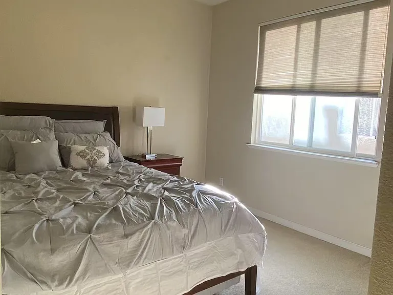 2035 Blackridge Ave — Photo 14