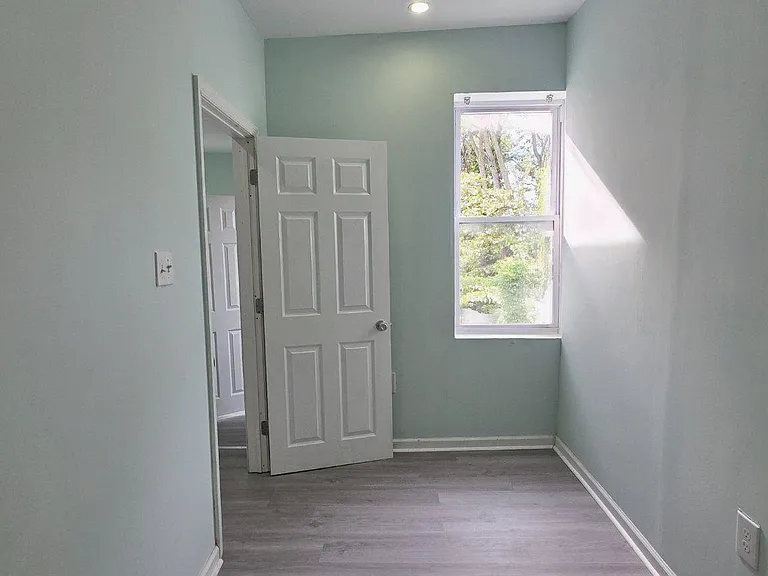 1864 N Uber St — Photo 24