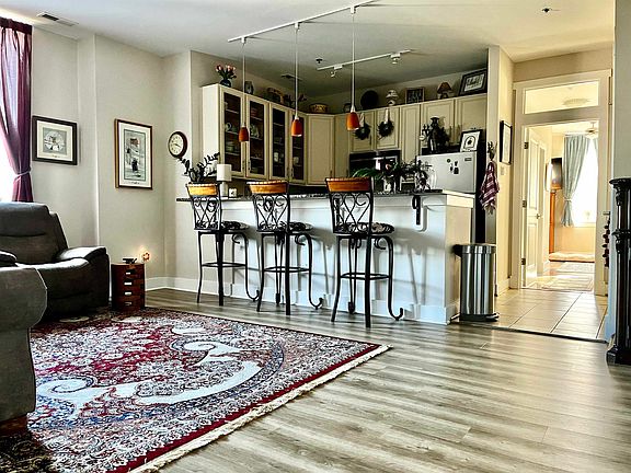 3rd image of 101 Village Dr #101