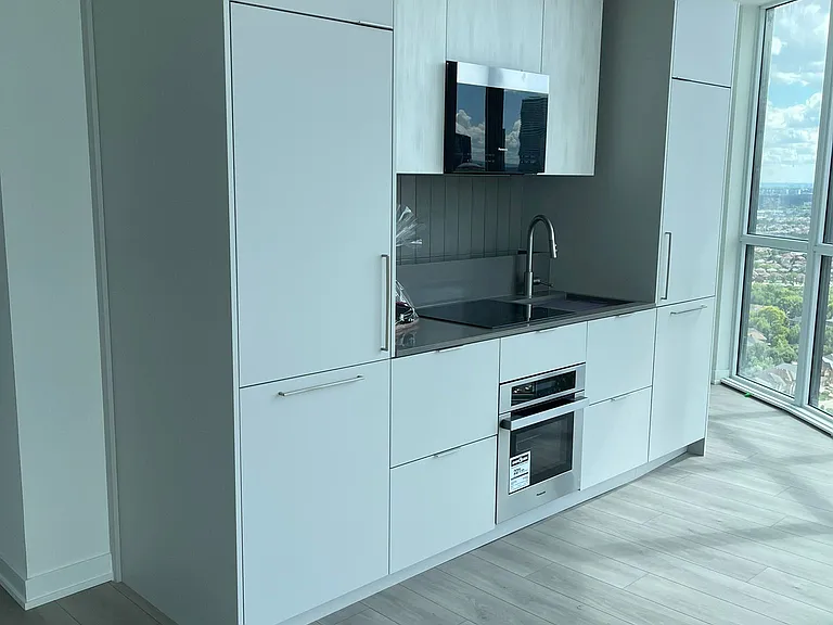 1 Fairview Rd E #3109 — Photo 3