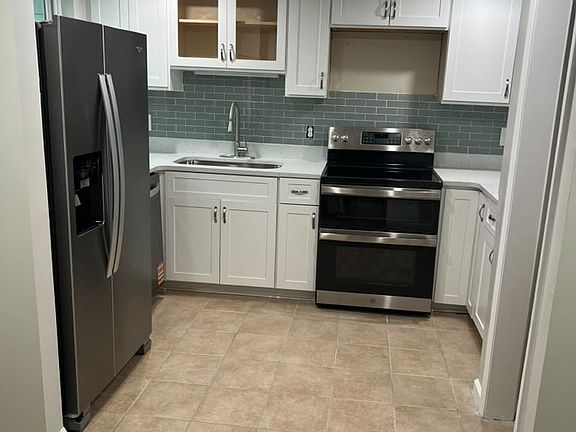 4th image of 6703 Jefferson Pl APT E4