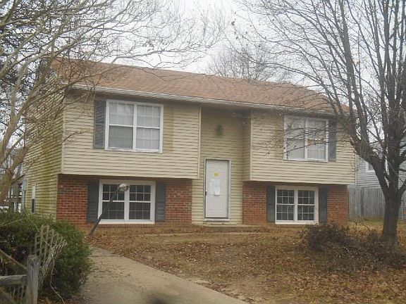 2nd image of 2112 Bromby St