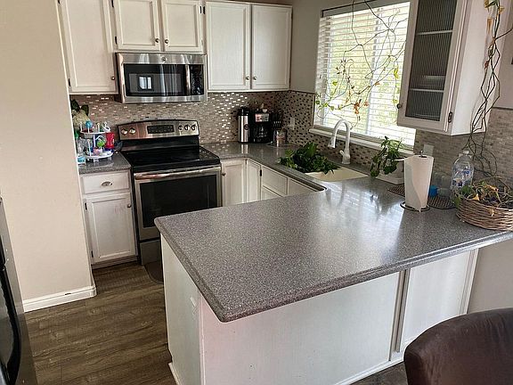 4th image of 4818 W Edinburgh Ln