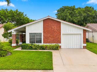 19652 Back 9 Dr, Boca Raton, FL 33498