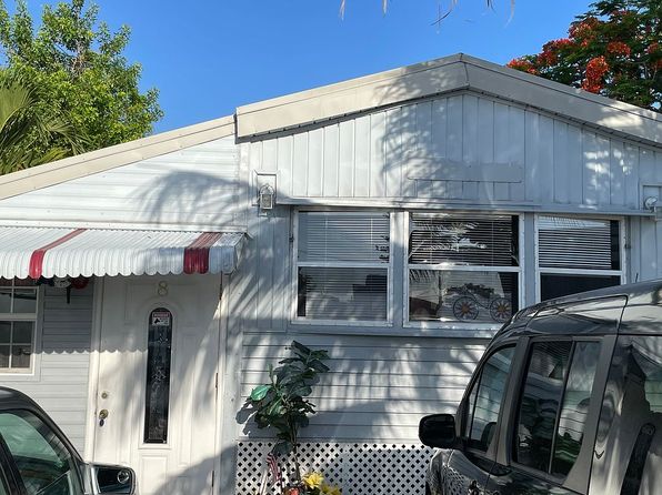 875 NE 48th St LOT 8