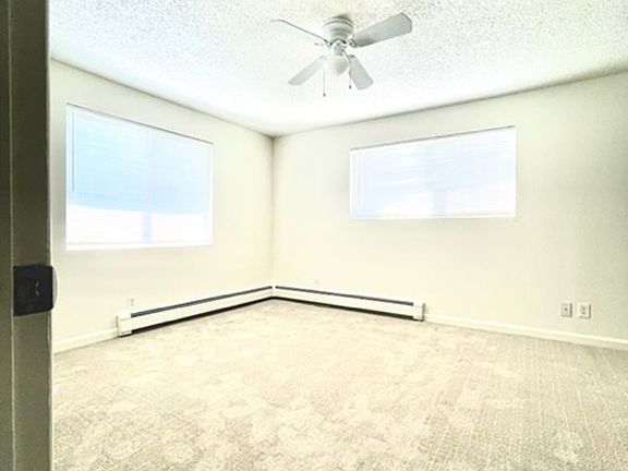 4th image of 720 Moore St #6
