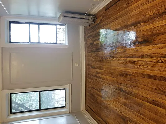 Rented by Lang Realty LLC | media 15