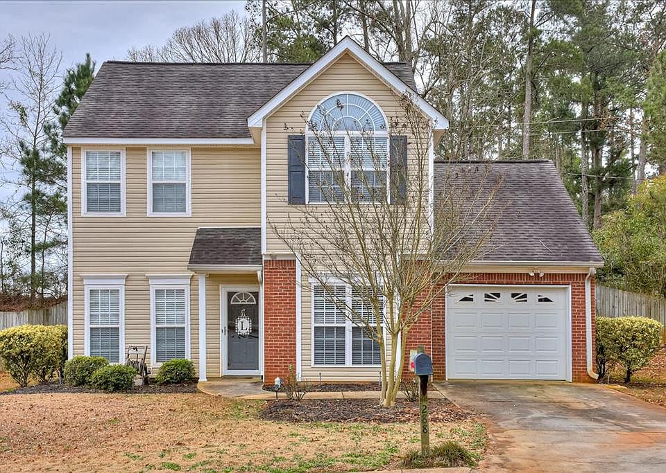 1st image of 288 Southbank Drive