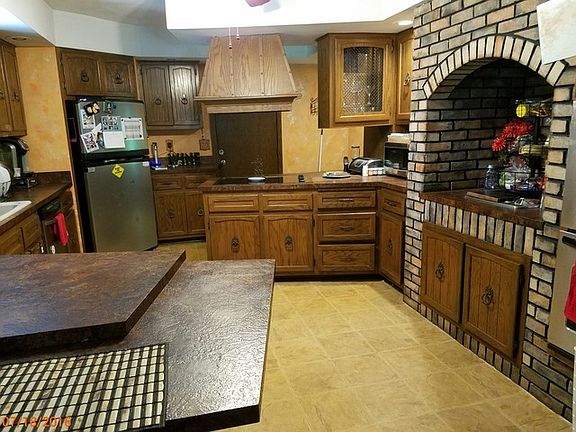 2nd image of 8876 Carradale Dr