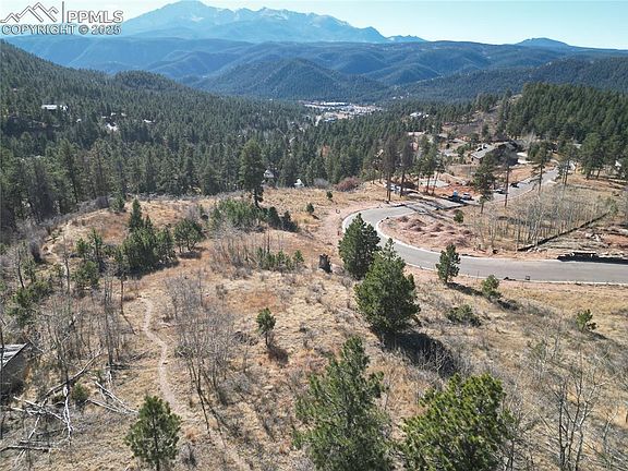 2nd image of 1365 Blue Haven Pl