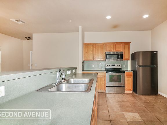 4th image of 2613 Las Brisas St