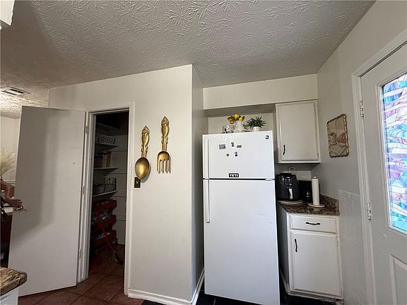5th image of 6705 Colchester Pl