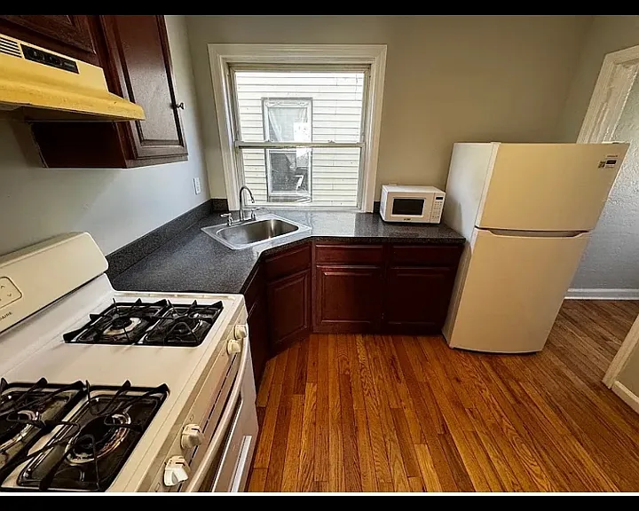 185 S 11th St #2L — Photo 1