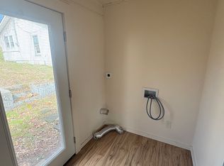 514 Pennsylvania Ave, Etowah, TN 37331