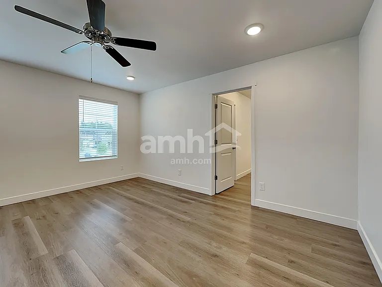 8002 Katriel Ct SW — Photo 13