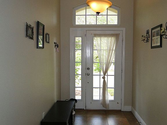 2nd image of 632 SW Legion Dr
