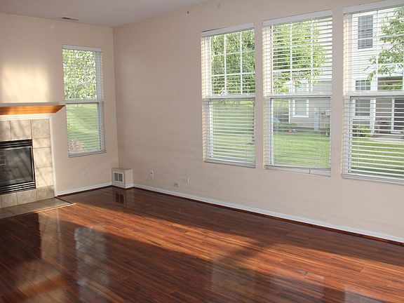 3rd image of 1912 Cobblestone Dr