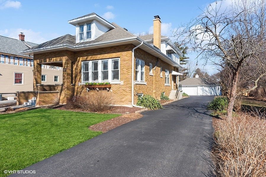 1st image of 148 W Lincoln Ave