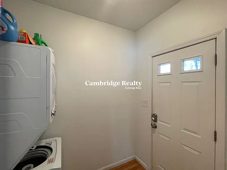 48 Derby St #1T — Photo 2