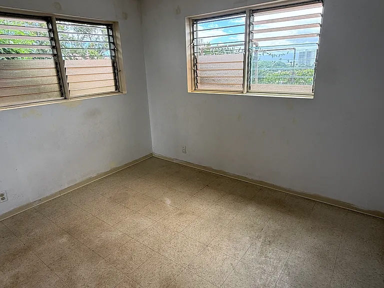 1696 Kamamalu Ave — Photo 7