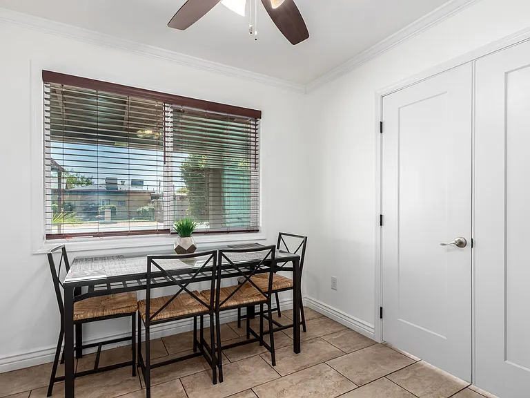 3212 E Granada Rd — Photo 10