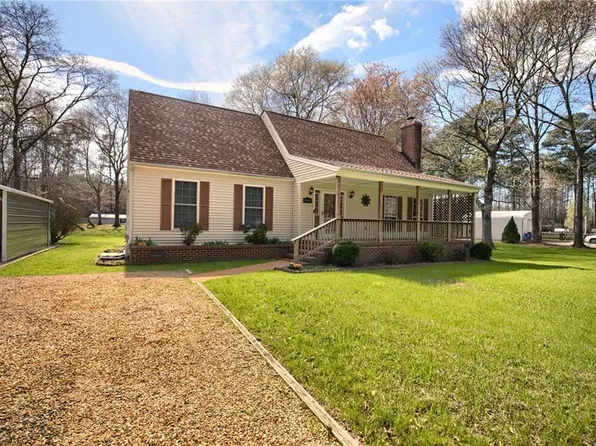 6386 Sterling Ct, Gloucester, VA 23061