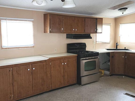 5th image of 16223 McGregor Dr #118