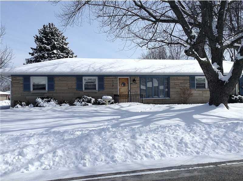 2nd image of 525 S Moore Dr