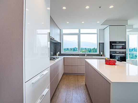 3rd image of 1632 Lions Gate Ln #1601