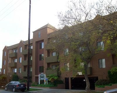 1st image of 3745 Glendon Ave APT 106