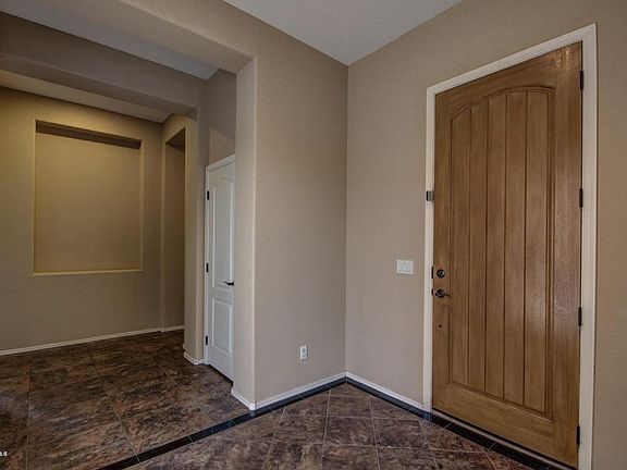 4th image of 4904 E Palm Beach Dr