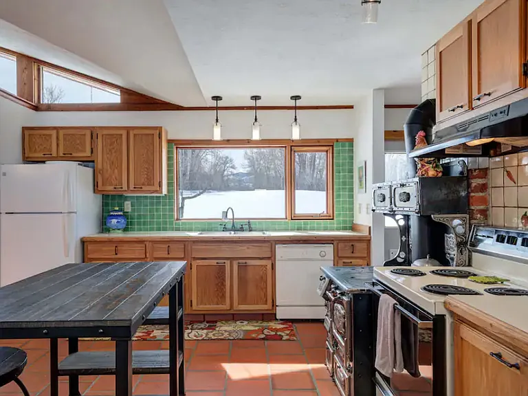76999 Gallatin Rd — Photo 3