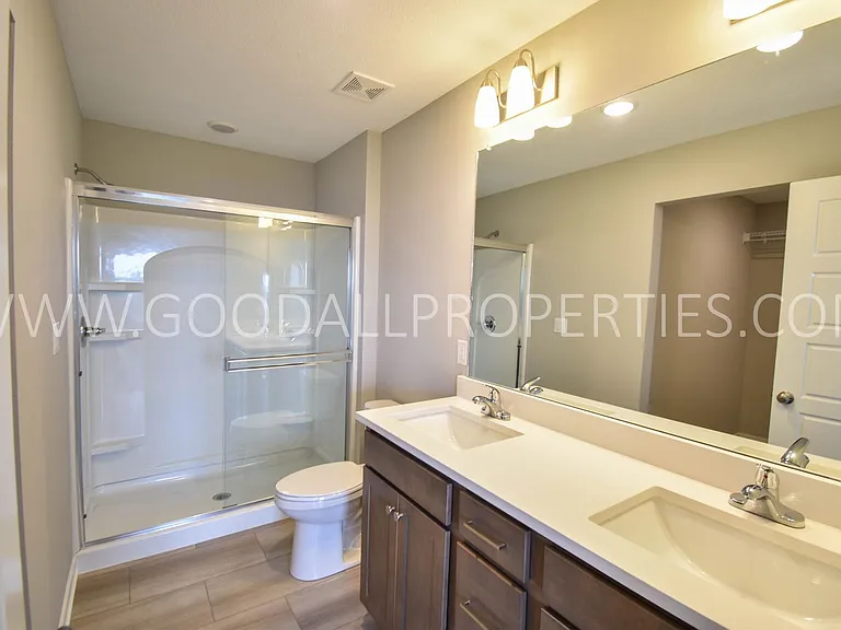 1100 NW Yorktown Dr — Photo 10