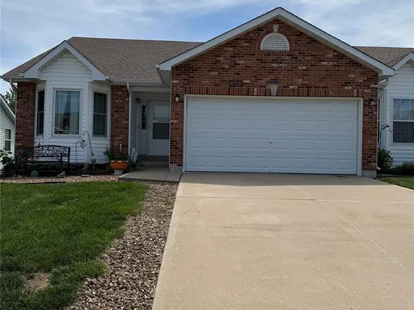 1024 Pin Oak Dr, Warrenton, MO 63383