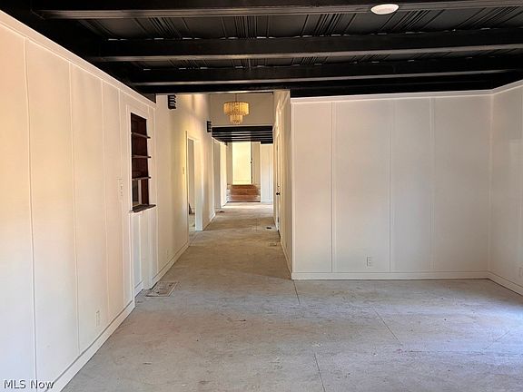 9th image of 117 Patterson Ln