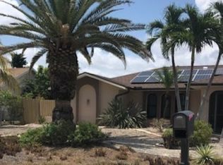 1305 SE 30th St, Cape Coral, FL 33904