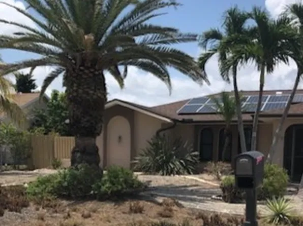 1305 SE 30th St, Cape Coral, FL 33904