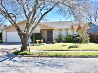 7006 Forestview Dr, Arlington, TX 76016