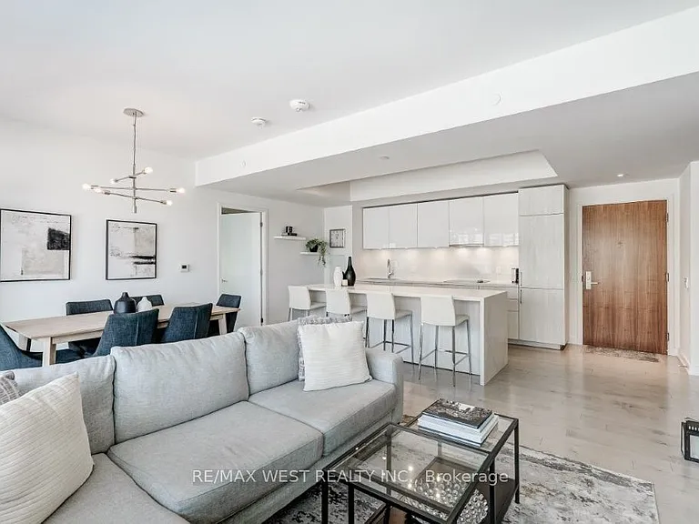 15 Queens Quay E #1006 — Photo 15