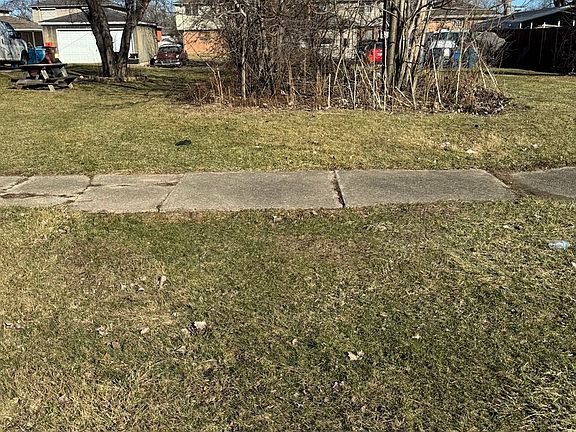 2nd image of 14423 Davis Ave