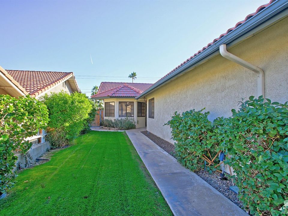 2nd image of 52350 Avenida Diaz