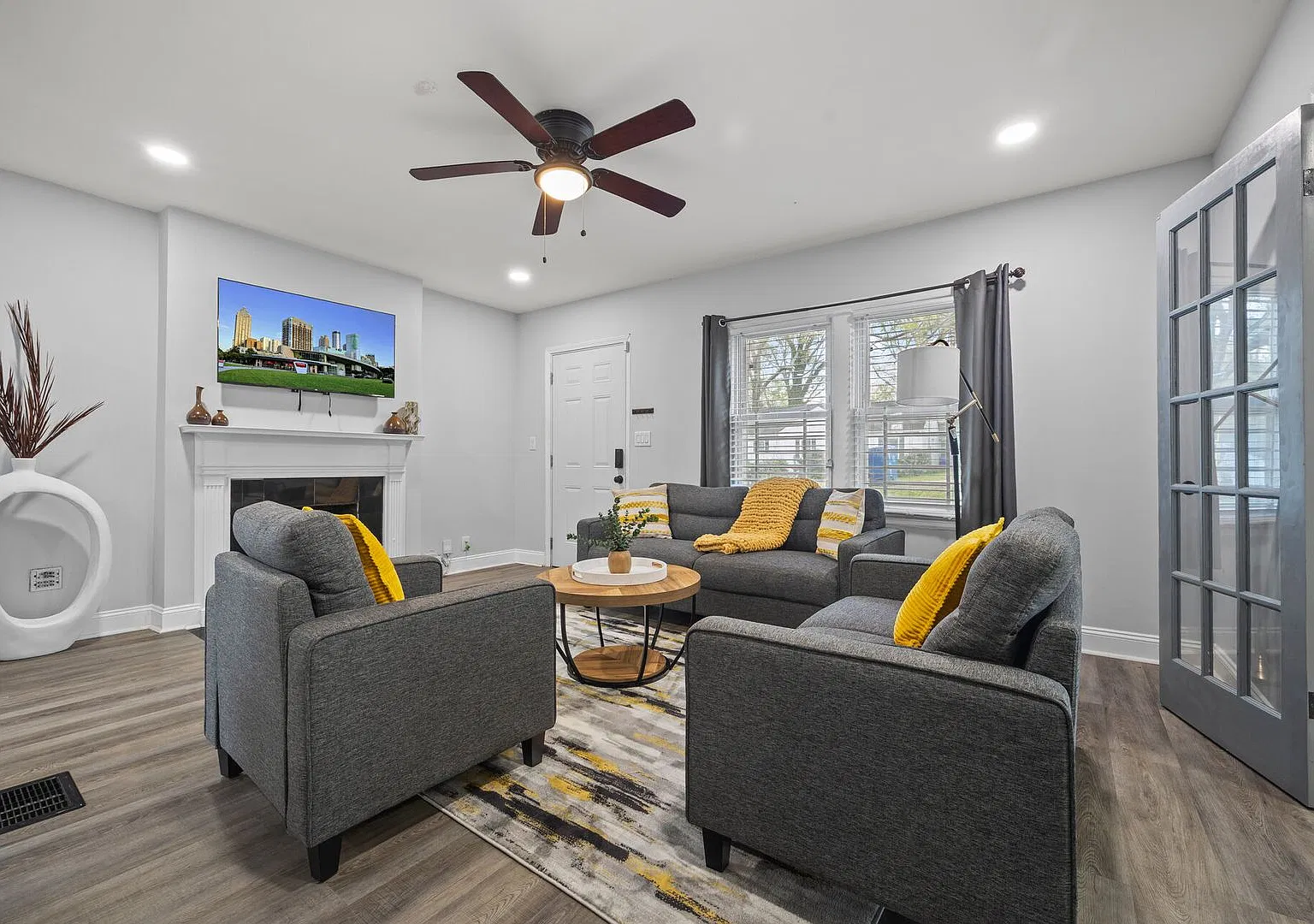 Spacious 3BR Home Near Emory, Grady and GSU — Photo 2